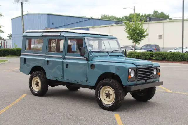 1972 Land Rover Defender