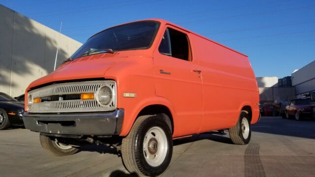 1972 Dodge B100 tradesman