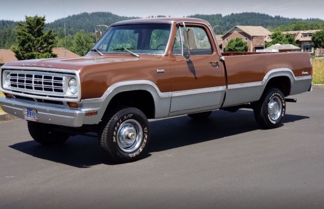 1972 Dodge Power Wagon