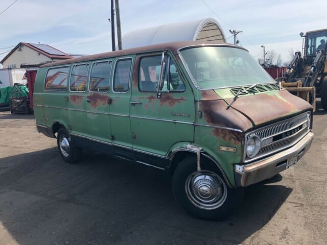 1972 Dodge Ram Van Sportsman