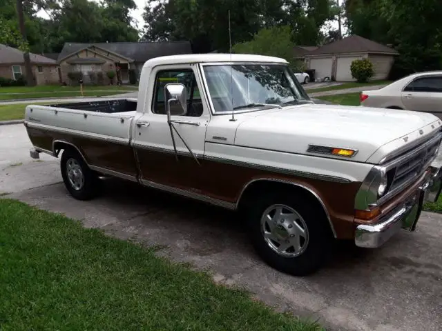 1972 Ford F-250 sport custom