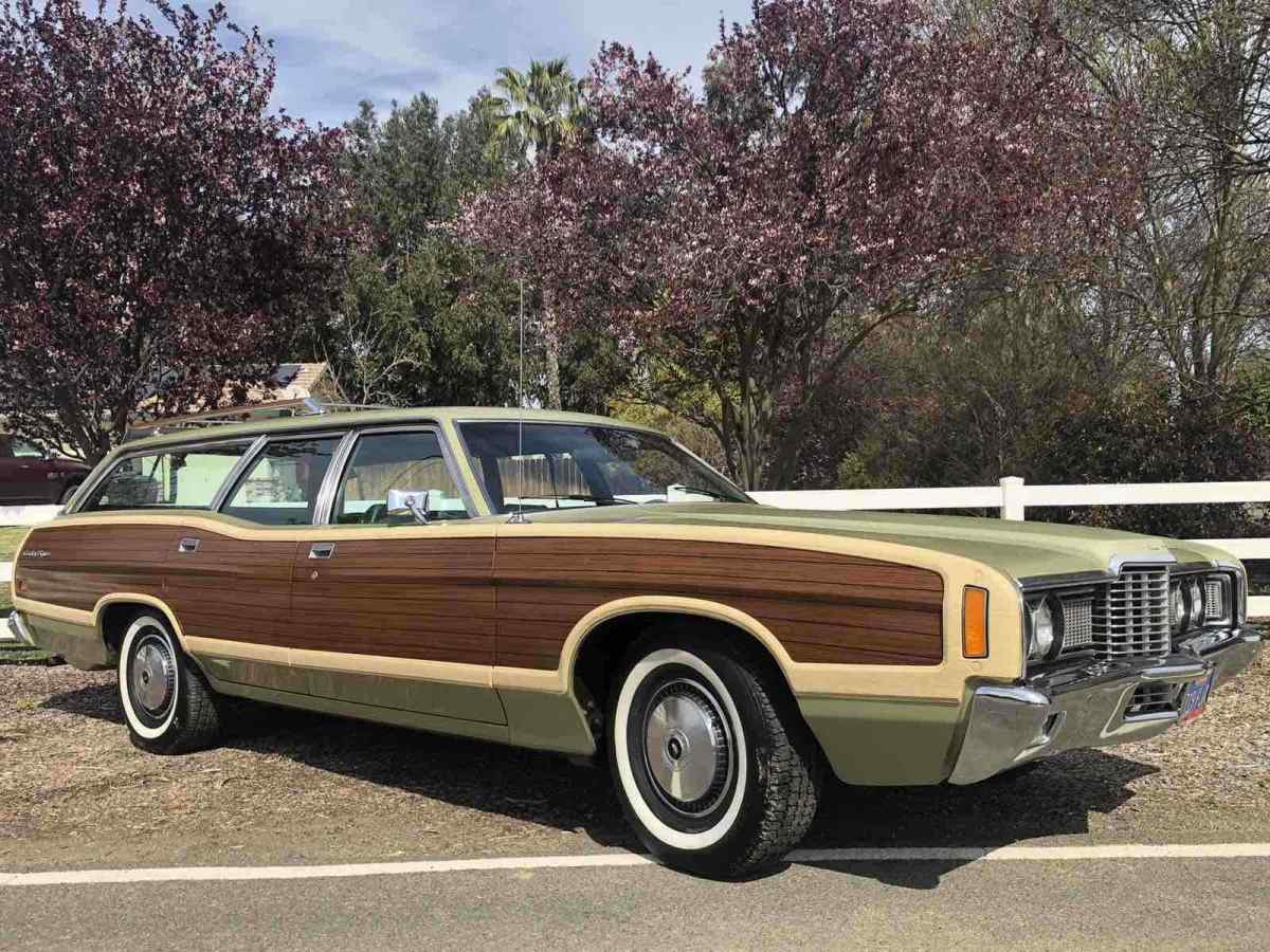 1972 Ford Country Squire LTD