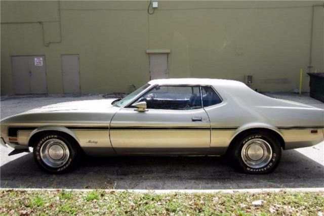 1972 Ford Mustang coupe