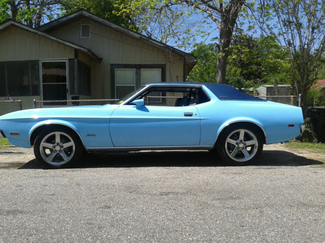 1972 Ford Mustang 2-Door Coupe