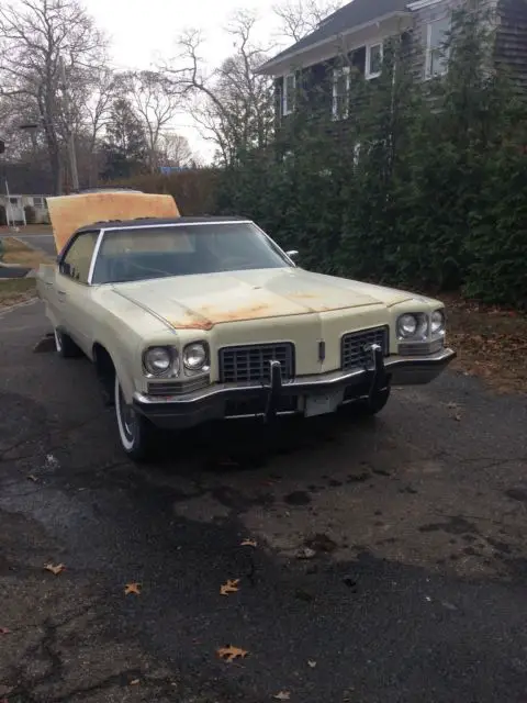 1972 Oldsmobile Ninety-Eight chrome