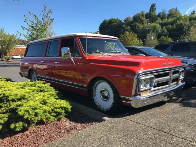 1972 GMC Suburban