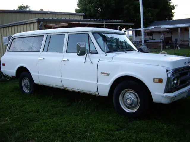 1972 GMC Suburban 2500 Custom