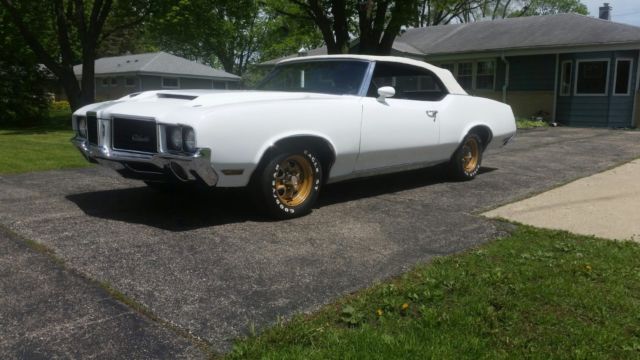 1972 Oldsmobile Cutlass Hurst Olds Track Car