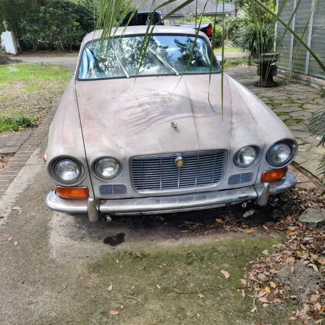 1972 Jaguar XJ6