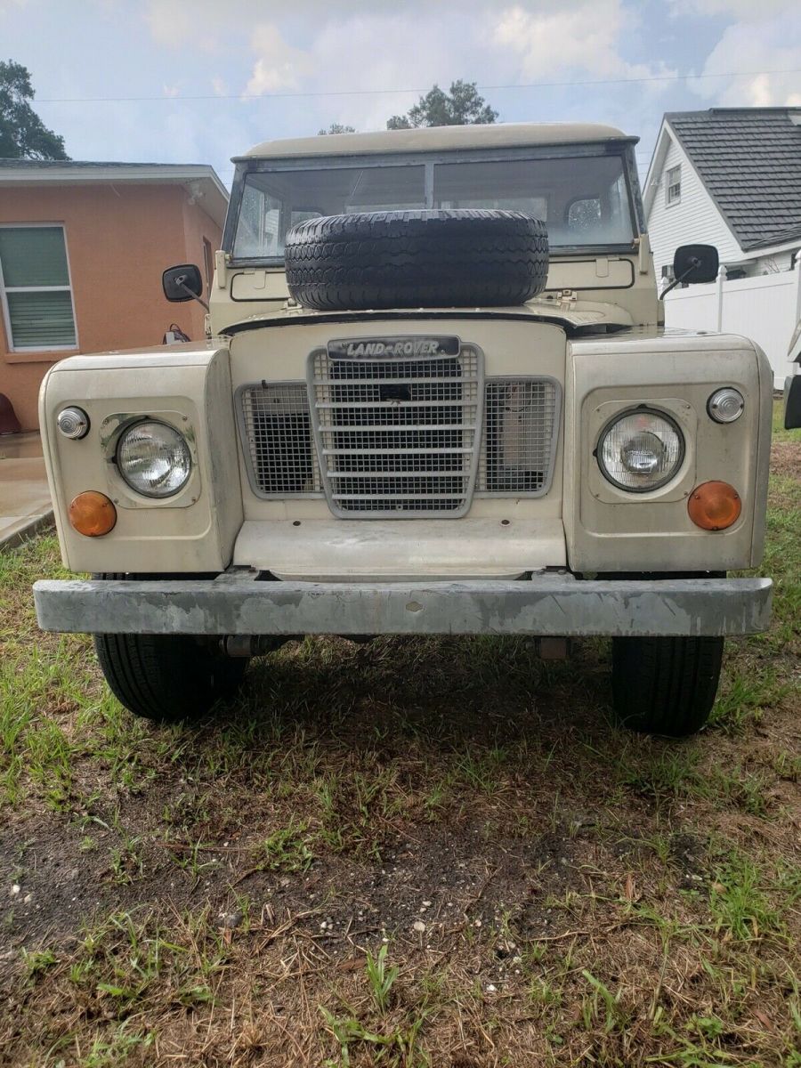 1972 Land Rover Defender