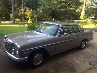 1972 Mercedes-Benz 200-Series 2 door coupe