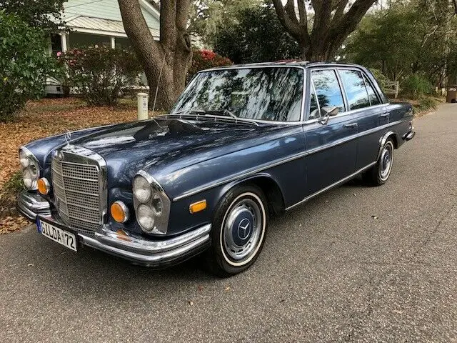 1972 Mercedes-Benz 200-Series