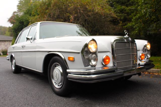 1972 Mercedes-Benz 300-Series