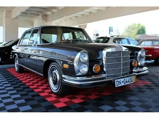 1972 Mercedes-Benz 300-Series --