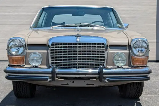 1972 Mercedes-Benz 250 C