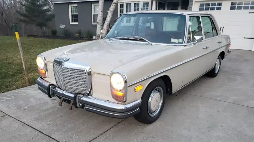 1972 Mercedes-Benz 250