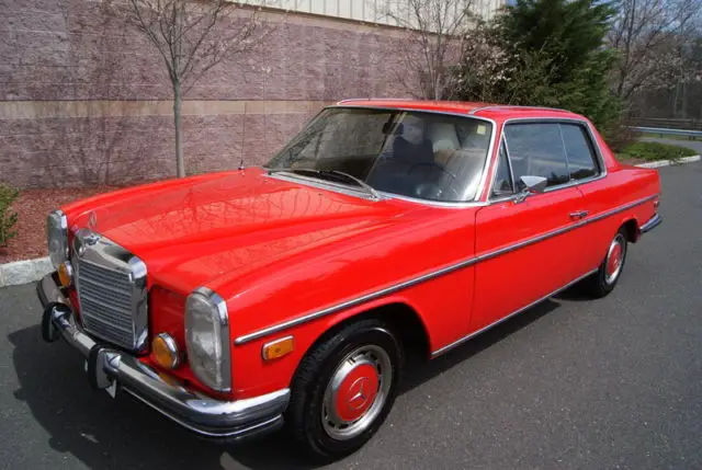 1972 Mercedes-Benz 200-Series