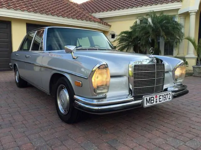 1972 Mercedes-Benz S-Class 280SEL 3.5