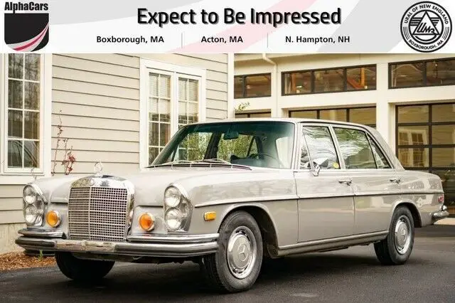 1972 Mercedes-Benz 200-Series 4.5 W108