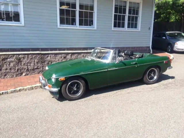 1972 MG MGB Leather