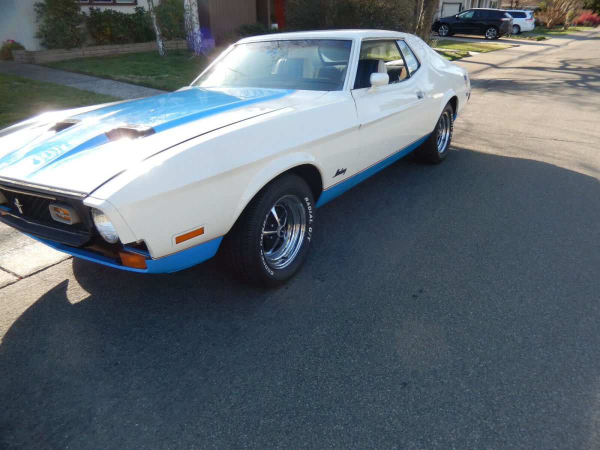 1972 Ford Mustang coupe