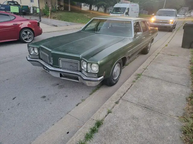 1972 Oldsmobile Delta 88 royale