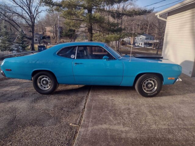 1972 Plymouth Duster Petty Blue