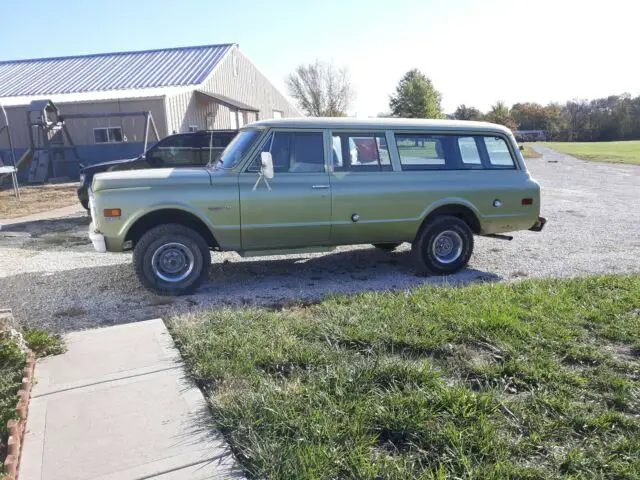 1972 Chevrolet Suburban