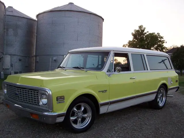 1972 Chevrolet Suburban big block dual air