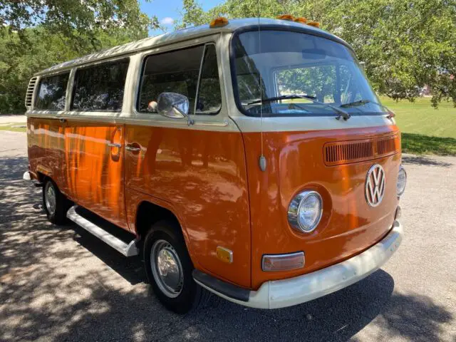 1972 Volkswagen Bus/Vanagon