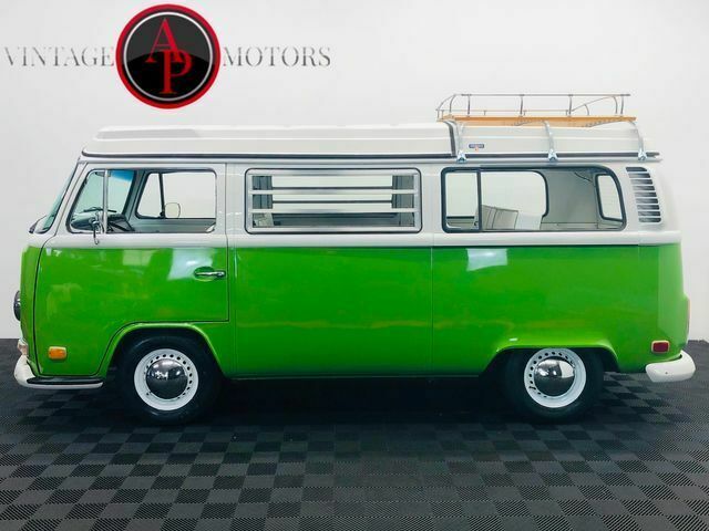 1972 Volkswagen BAY WINDOW BUS WESTFALIA SHOW QUALITY!