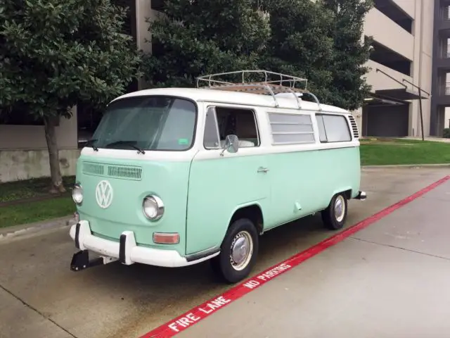 1972 Volkswagen Bus/Vanagon