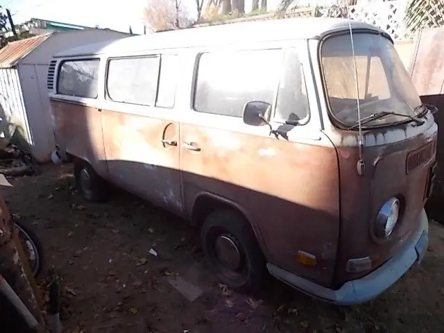 1972 Volkswagen Bus/Vanagon Full Window