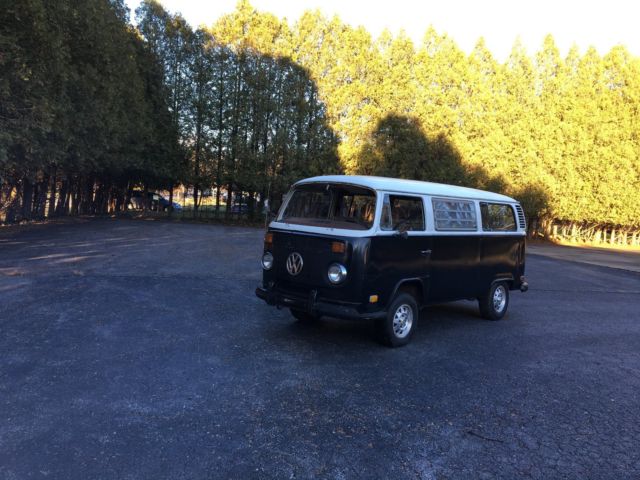 1972 Volkswagen Bus/Vanagon DELUXE