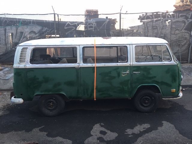 1972 Volkswagen Bus/Vanagon Deluxe