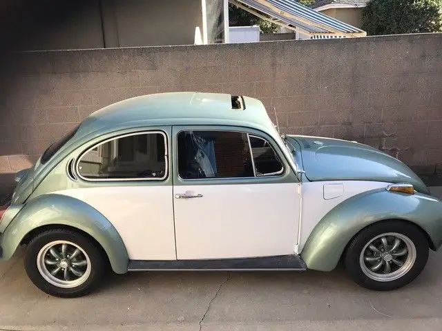 1972 Volkswagen Beetle - Classic