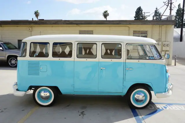 1972 Volkswagen Bus/Vanagon