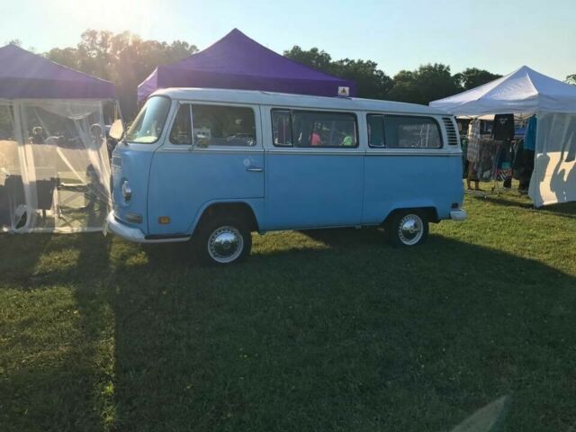 1972 Volkswagen Bus/Vanagon