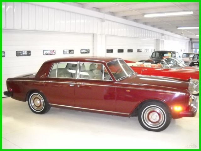 1973 Rolls-Royce Silver Shadow 4-DOOR SEDAN