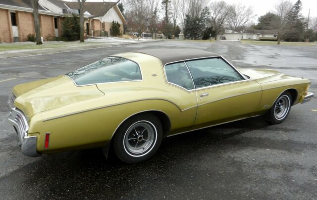 1973 Buick Riviera base