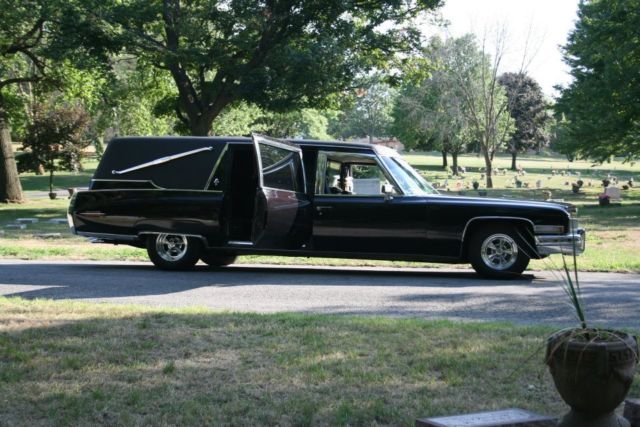 1973 Cadillac DeVille Limo