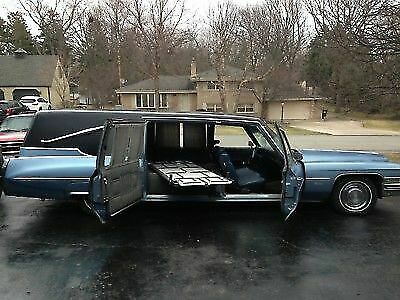 1973 Cadillac Fleetwood Hearse