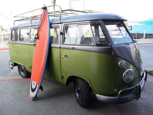 1973 Volkswagen Bus/Vanagon DELUXE