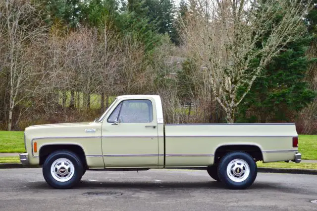 1973 Chevrolet C/K Pickup 2500 Custom