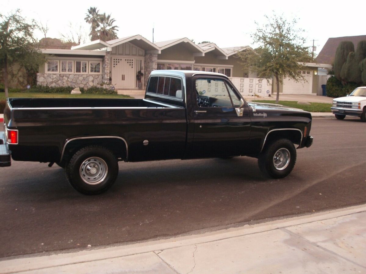 1973 Chevrolet C-10 CUSTOM DELUXE