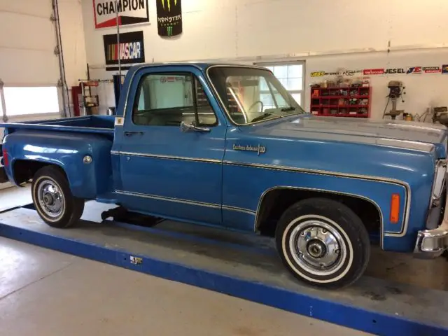 1973 Chevrolet C-10 Custom Deluxe