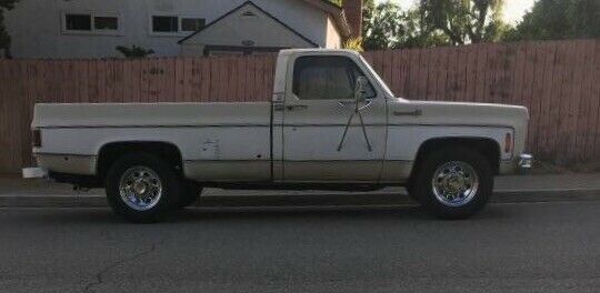 1973 Chevrolet C/K Pickup 2500 Camper Special