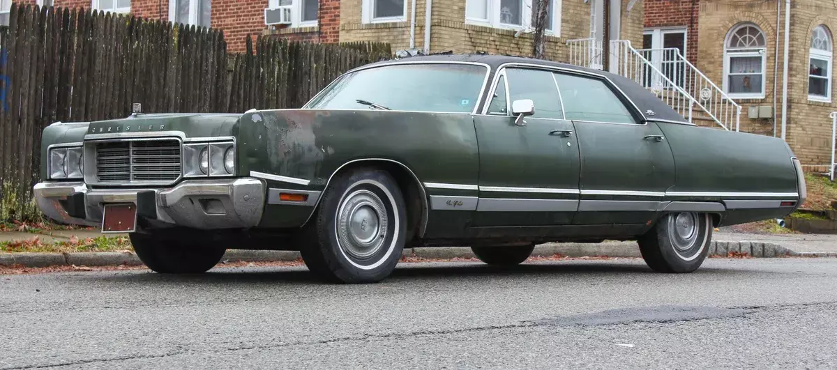 1973 Chrysler New Yorker Brougham