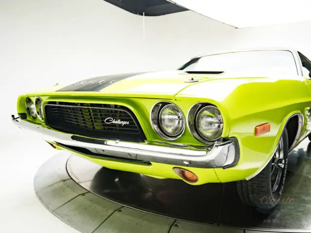 1973 Dodge Challenger RT Trim 440 V8