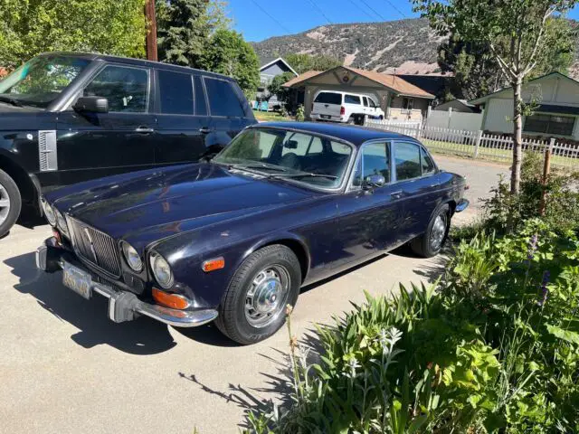 1973 Jaguar XJ12 standard